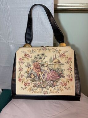 Cortini Vintage Classic Tapestry-Front Black Shoulder Bat